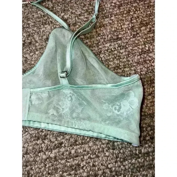 SAVAGE X FENTY SIZE LARGE - Picture 9 of 9